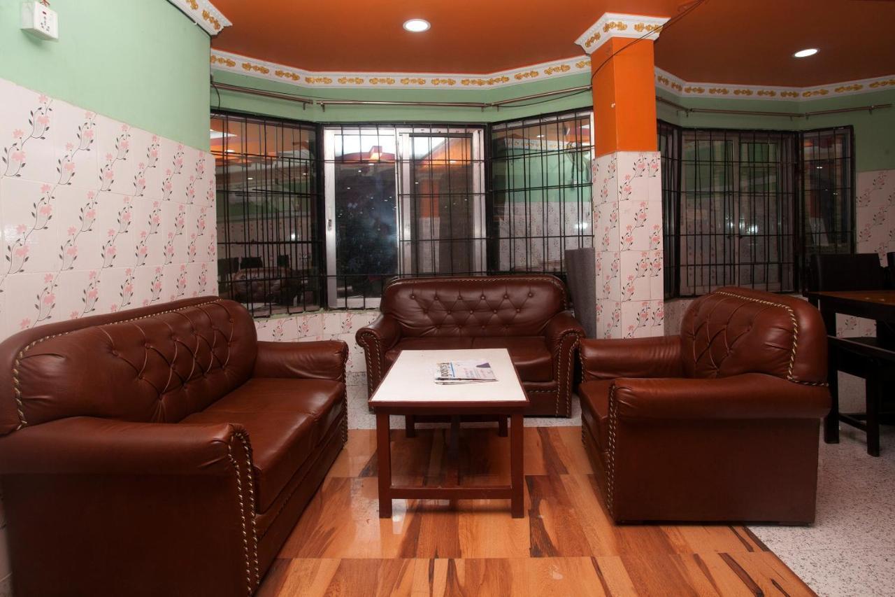 Spot On 740 Hotel Akala Pvt Ltd Kerwani Extérieur photo